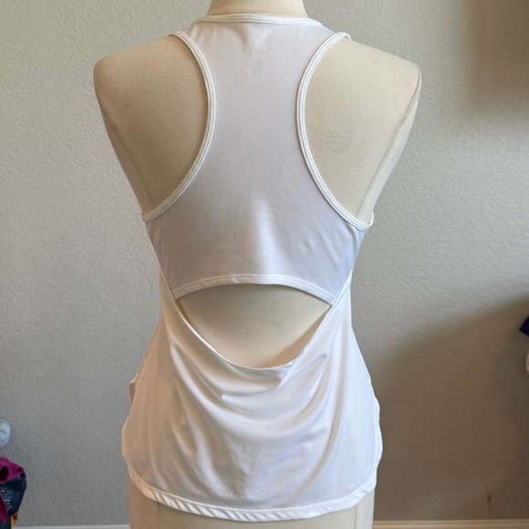 Varley | Paseo White Tank XS - Picture 3 of 6